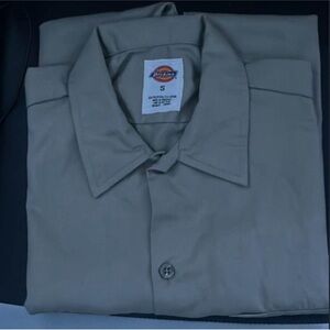 Dickies workshirt size small desert sand color